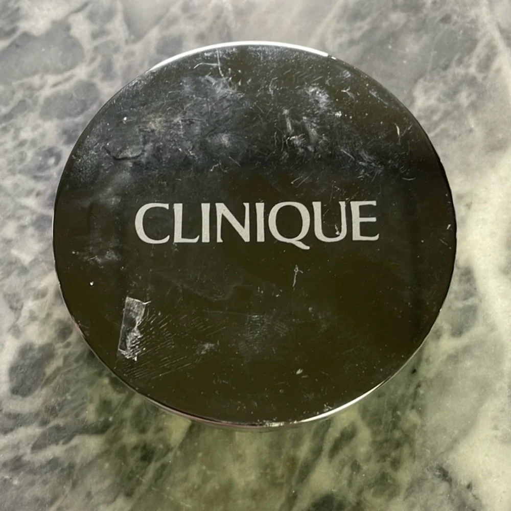 Clinique Beyond Perfecting Powder‎ Foundation Sand